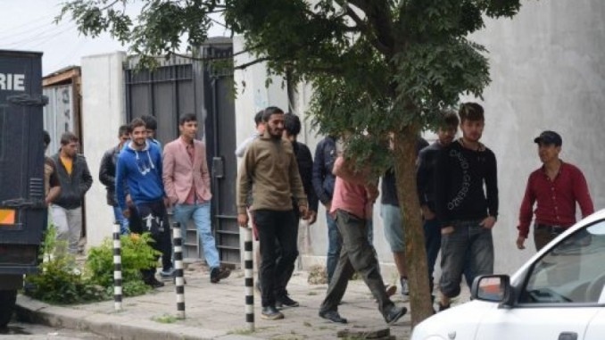 Нелегални мигранти заловени в полицейска операция в София